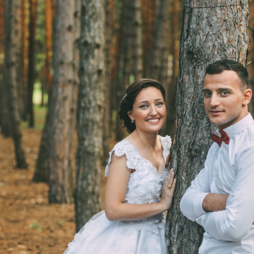 Wedding photo Tbilisi, forest